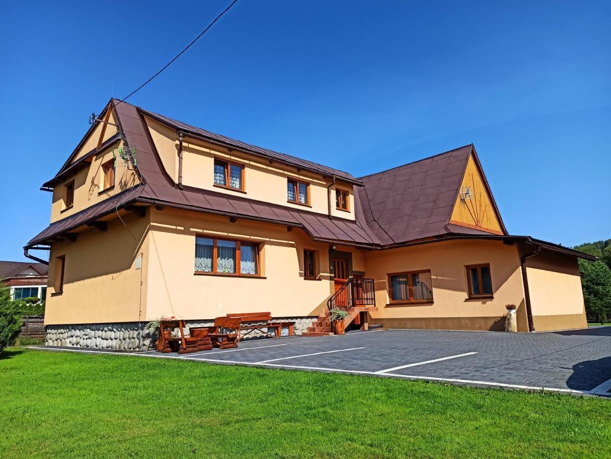 Brzoskwiniowy Dom Apartment Banska Nizna Exterior photo